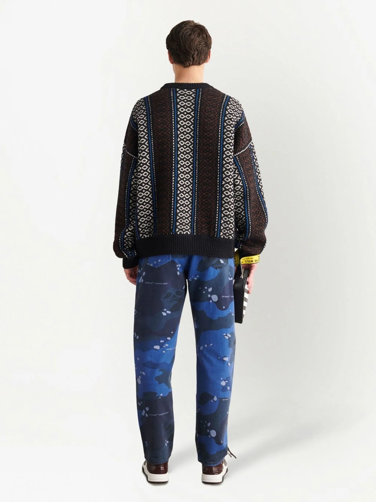 Felpa Off-White wol gebreid met logo back model.webp