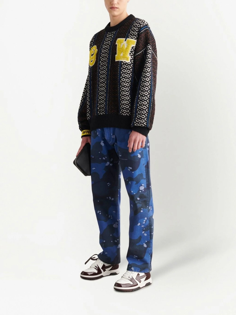 Felpa Off-White wol gebreid met logo side model.webp